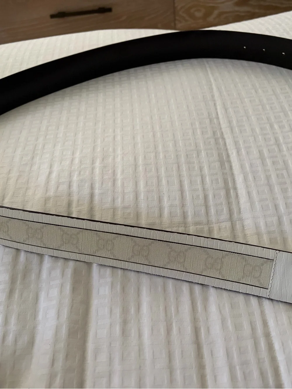 Gucci White Leather Belt with Gold Double G Buckle